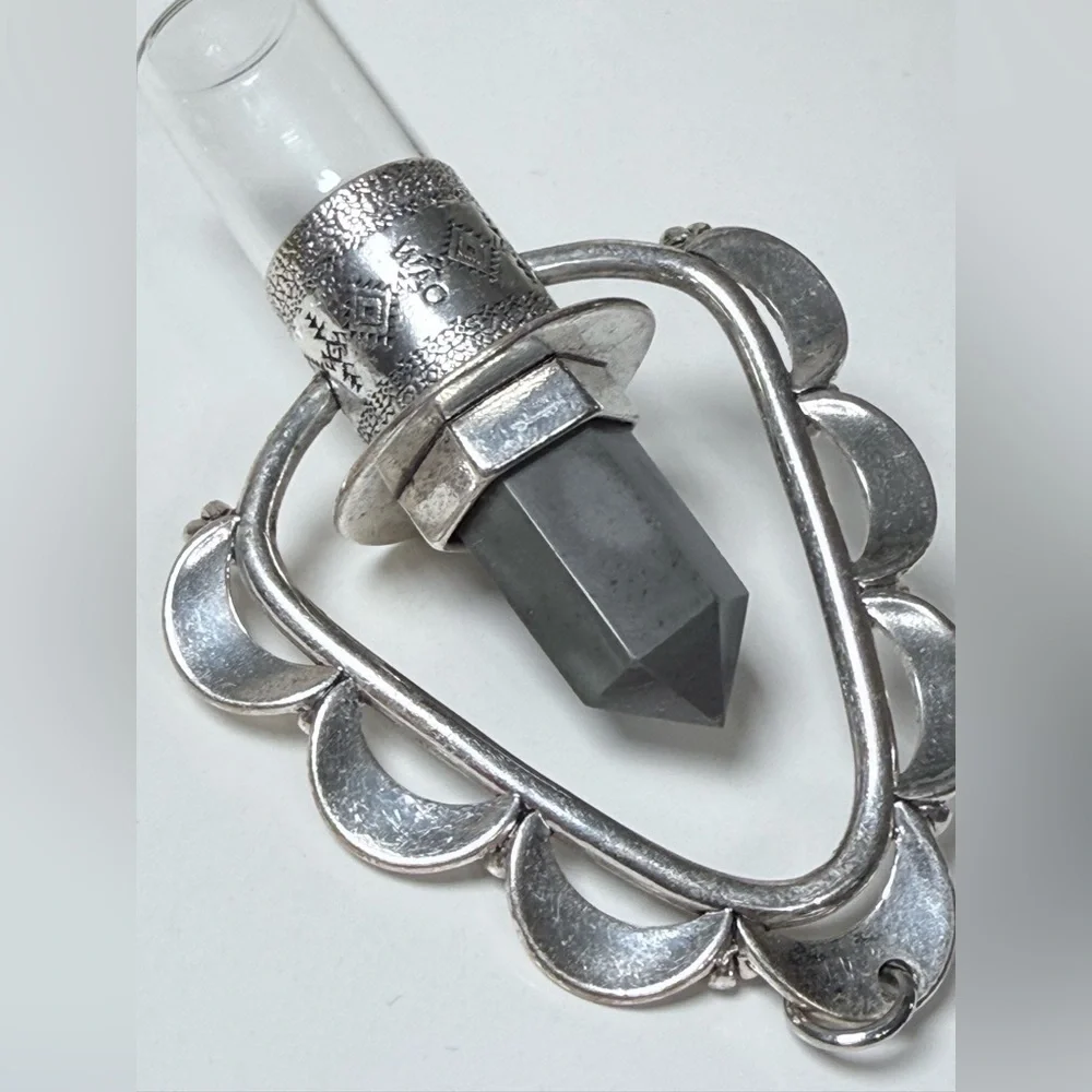 NWOT - Silver Floral Essential Oil Rollerball Necklace with Ocean Jasper Stone